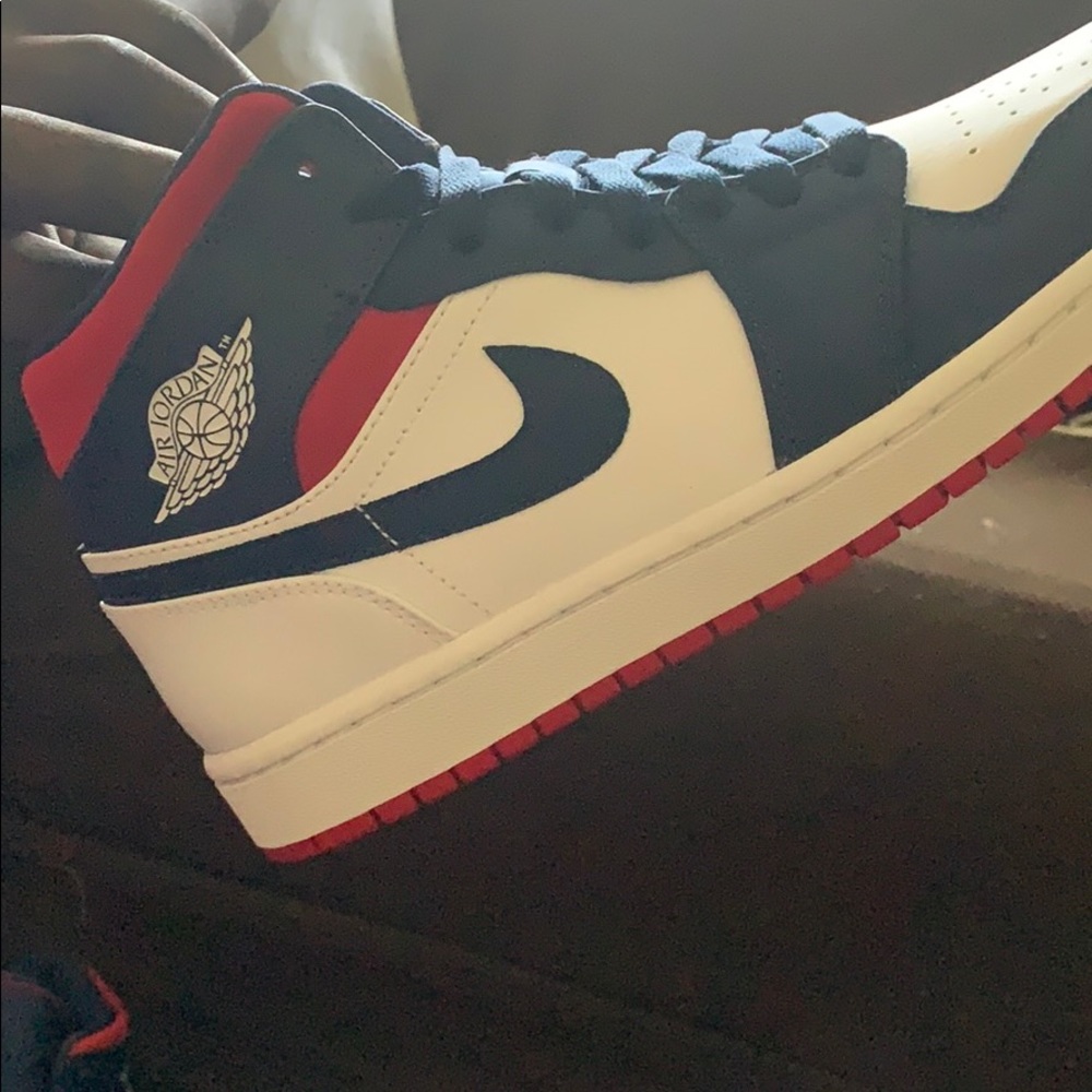 Shoes - Picture 3 of 3